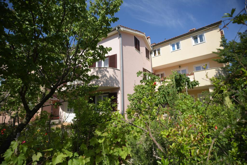 Apartments Vitkovic Cres Εξωτερικό φωτογραφία