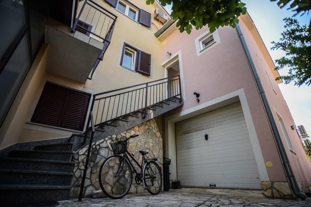 Apartments Vitkovic Cres Εξωτερικό φωτογραφία
